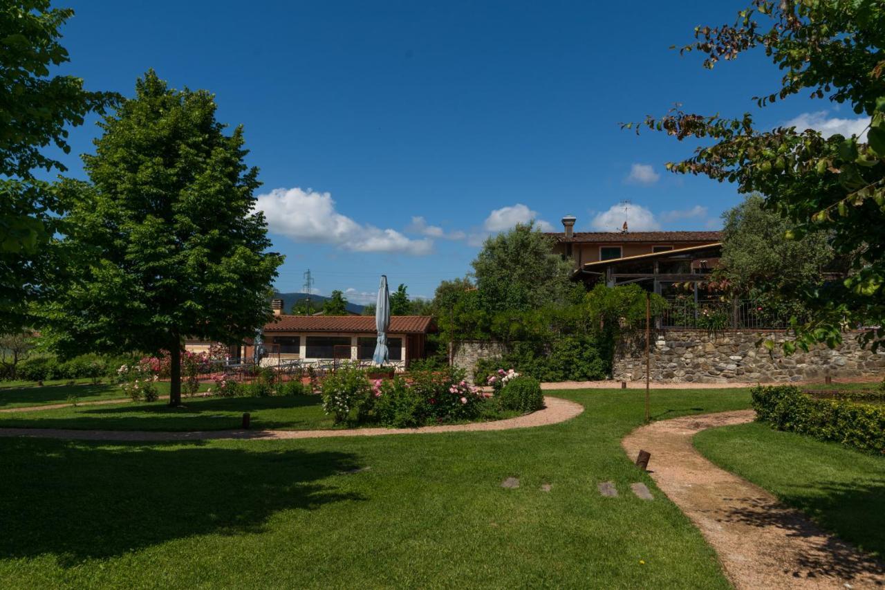 Locanda La Valle Castelnuovo Magra Exterior photo